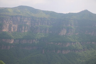 壮丽山景 层峦叠嶂的奇观