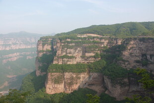 壮丽悬崖景观