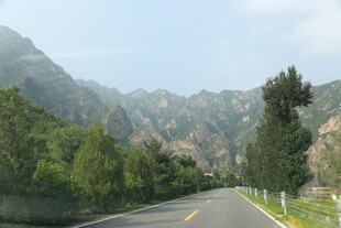 山间公路美景