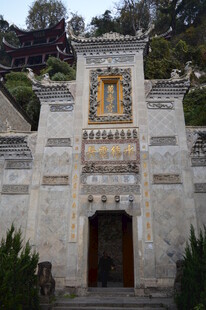 古老中式建筑大门风貌