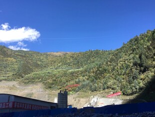 山间美景