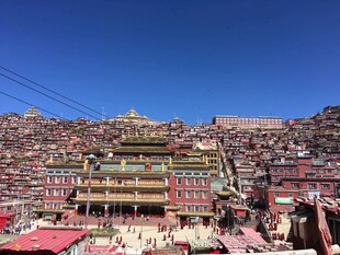 色达佛学院壮观景象
