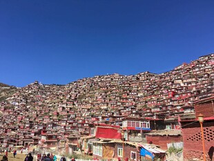 色达佛学院壮观景象