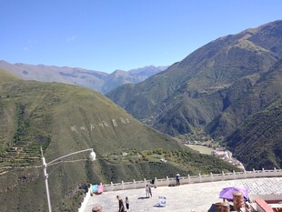 高山观景台的壮丽风光