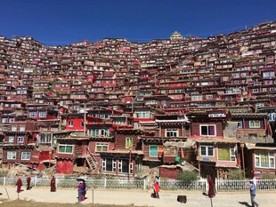 色达佛学院壮观景象