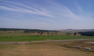广阔原野上的美丽风光