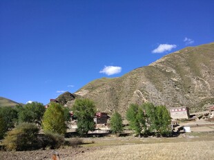 山间村落风景