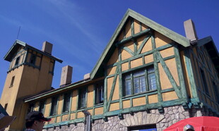 欧式风格木屋建筑外观