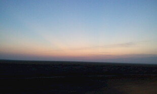 黄昏时分的天际美景