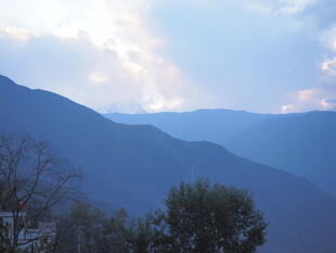山间云海美景
