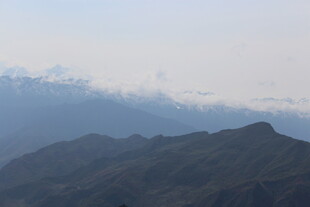 壮丽山景 云雾缭绕