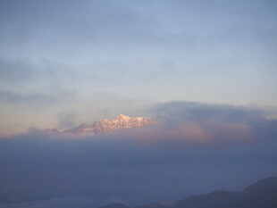 日出云海壮丽景观