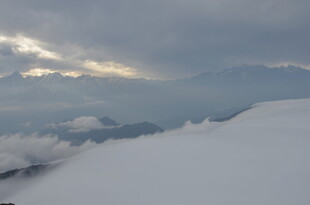 云海之上的天空美景