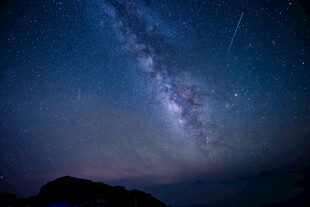 夜空下的璀璨星河