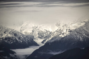 壮丽雪山景观