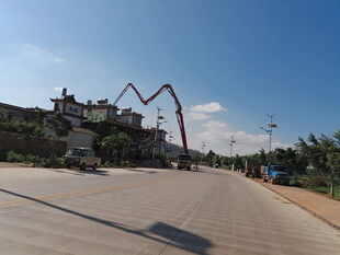 户外游乐设施与开阔场地