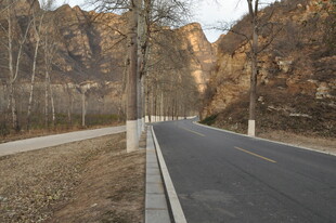 山间公路美景