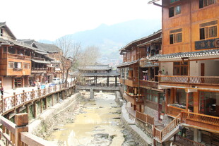 古色古香的少数民族村落