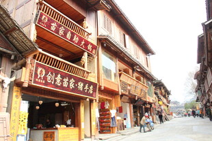 古街中式店铺 韵味十足