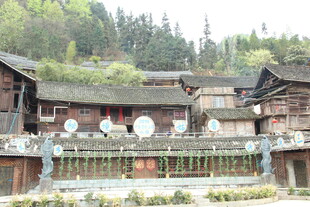 古朴山村传统民居景观