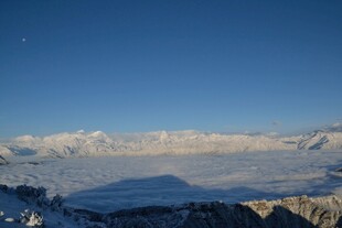 壮丽雪山景观