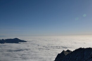 高山云海壮丽景致