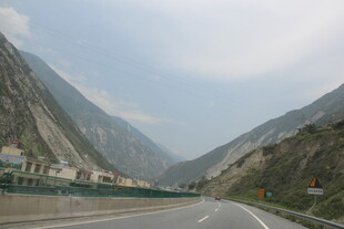 山间公路风景