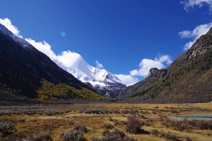 壮丽山谷风光