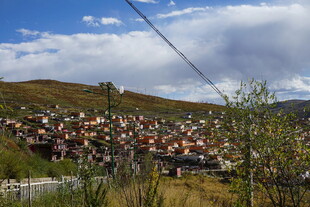 山间村落风景