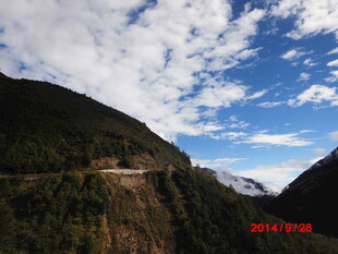 山间公路美景
