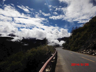 山间公路风景