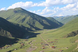 山间村落美景
