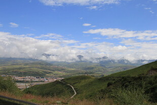山间公路美景