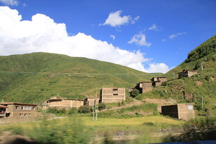 山间村落风景