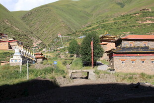 山间村落景致