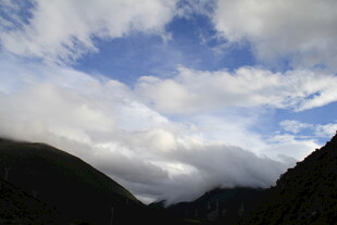 山间云海美景
