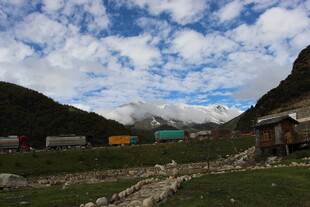 山间村落风景