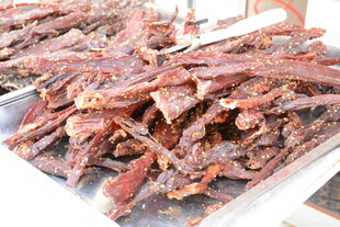 美味风干牛肉干展示