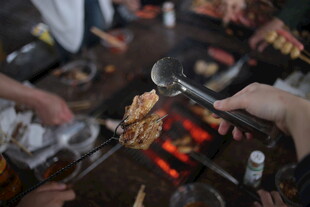 炭火烤肉 美味即刻畅享