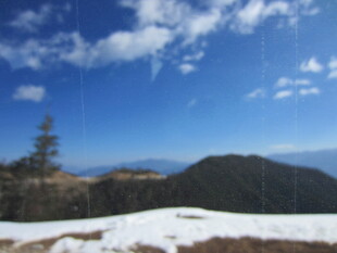 雪山蓝天美景