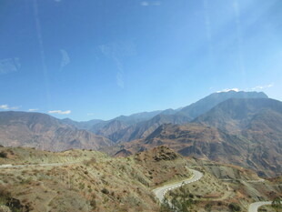 山间公路美景