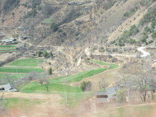 山间田园风光