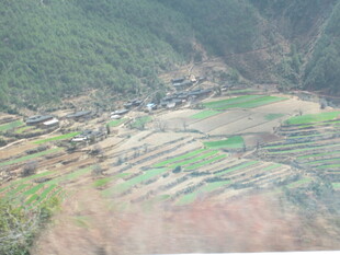 山间梯田村落美景