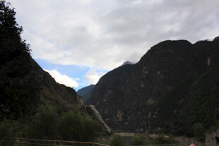 山间景色