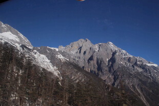雪山壮丽风光