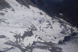 雪山壮丽景观