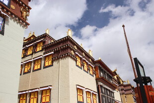藏式建筑外观风采