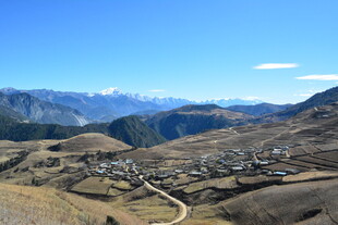 山间村落美景
