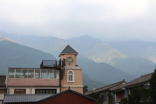 山间小镇建筑景观