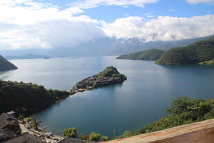 壮丽山水风景图